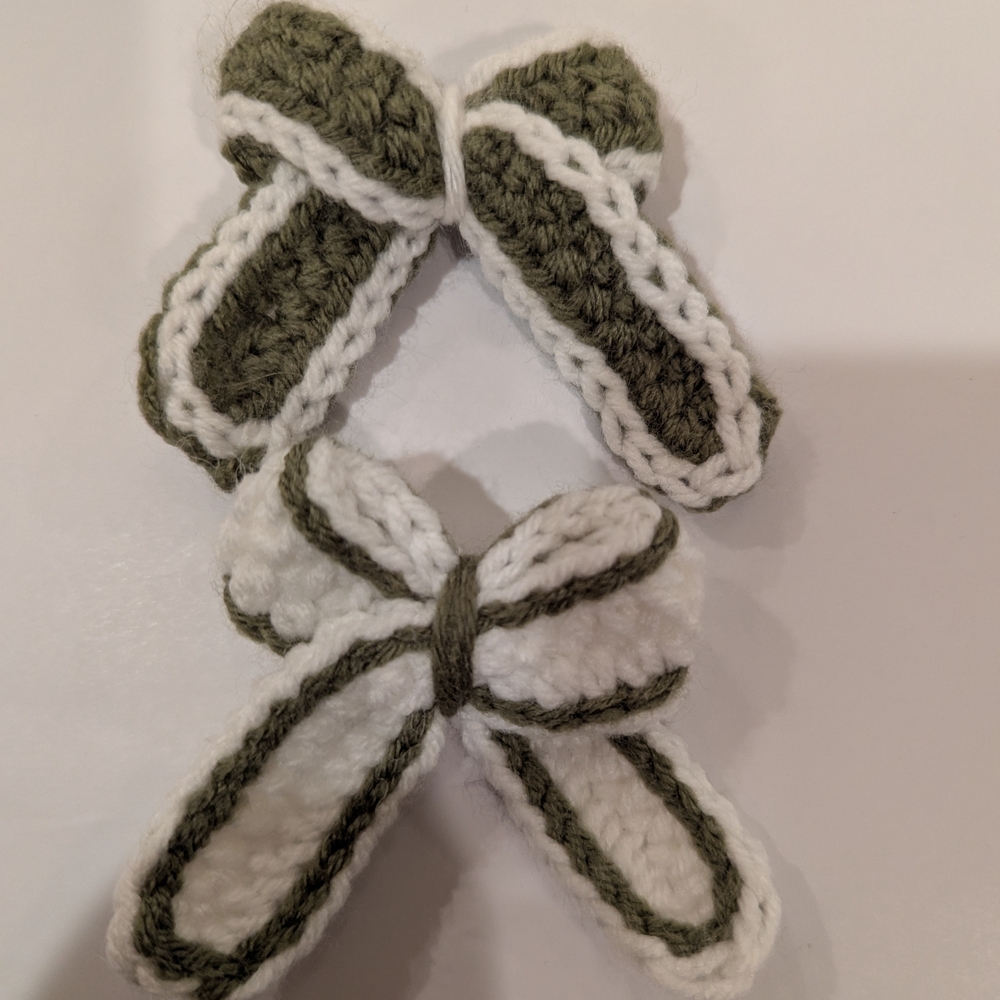 Handmade Crochet Hair Bows in Green and White